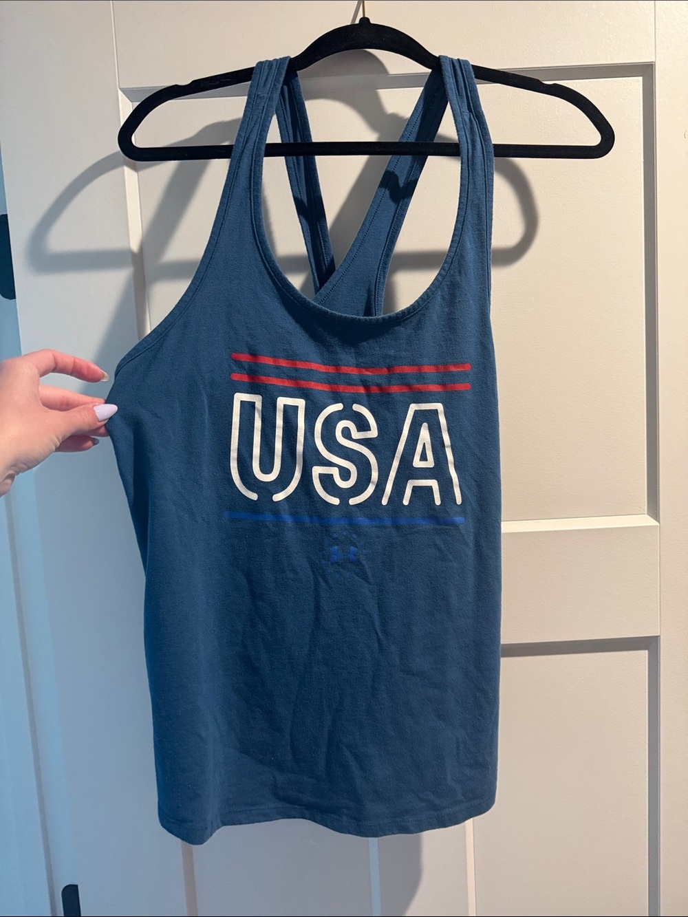 Under Armor keyhole USA tank